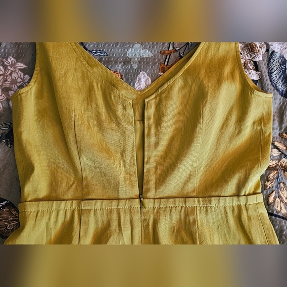 Talbots Petites Olive Green Sleeveless Sheath Dress/Size 4/NWT - Picture 4 of 5